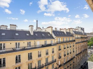 View from property - Chaillot - Lübeck II 2bdr by B'Your Home (Paris)