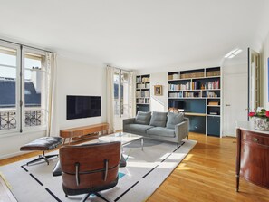 TV