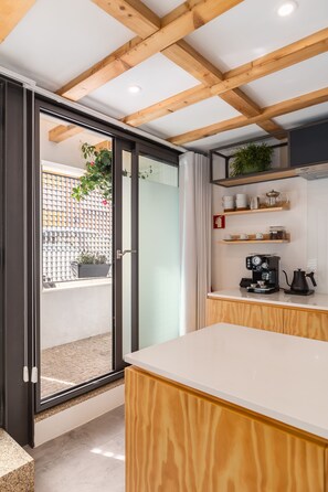 Interior - Urban Loft - Our Chic City Loft! (Porto)