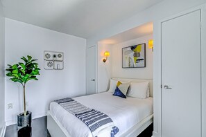 1 quarto, escrivaninha, ferros/tábuas de passar roupa, Wi-Fi