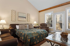 2 makuuhuonetta, silitysrauta/-lauta, vauvan matkasänky, ilmainen Wi-Fi