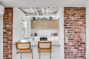 Fridge, oven, dishwasher, toaster