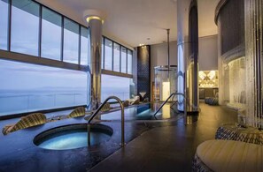 Spa - Top-Floor Grand Penthouse:360° Ocean and Jungle Views, Jacuzzi, Butler, No Fees! (Puerto Vallarta)