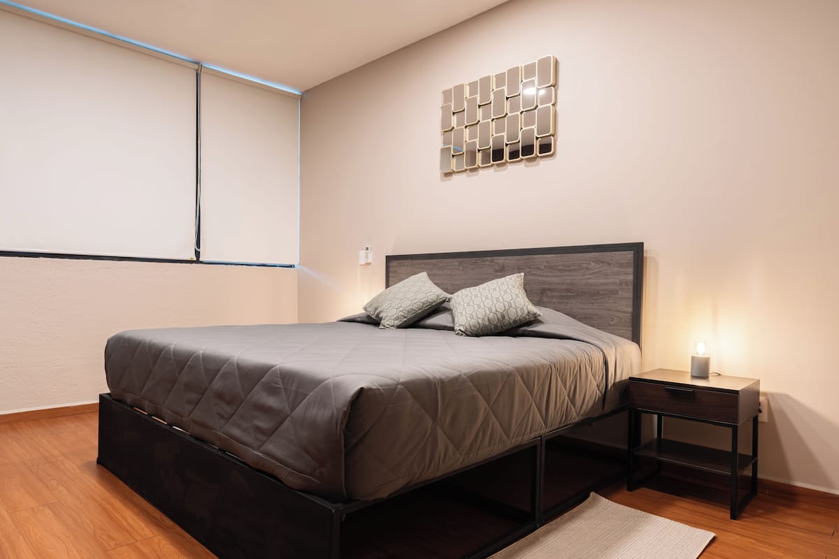 Comfort Apartment F307 | 2 bedrooms, Egyptian cotton sheets, premium bedding, down duvets