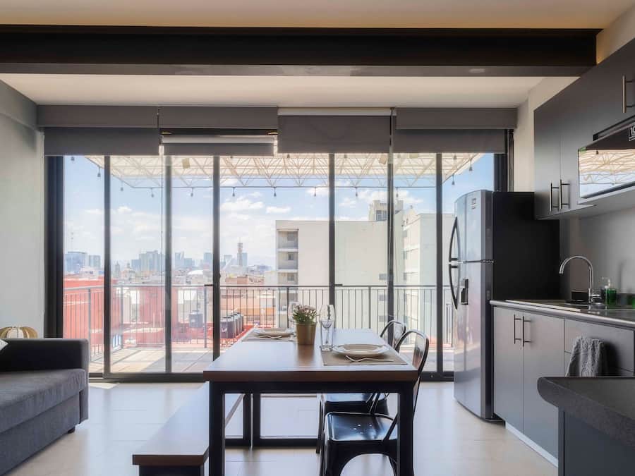 Panomaric Apartment FPH2 | Cozinha privada | Geladeira grande, micro-ondas, cooktop, cafeteira/chaleira