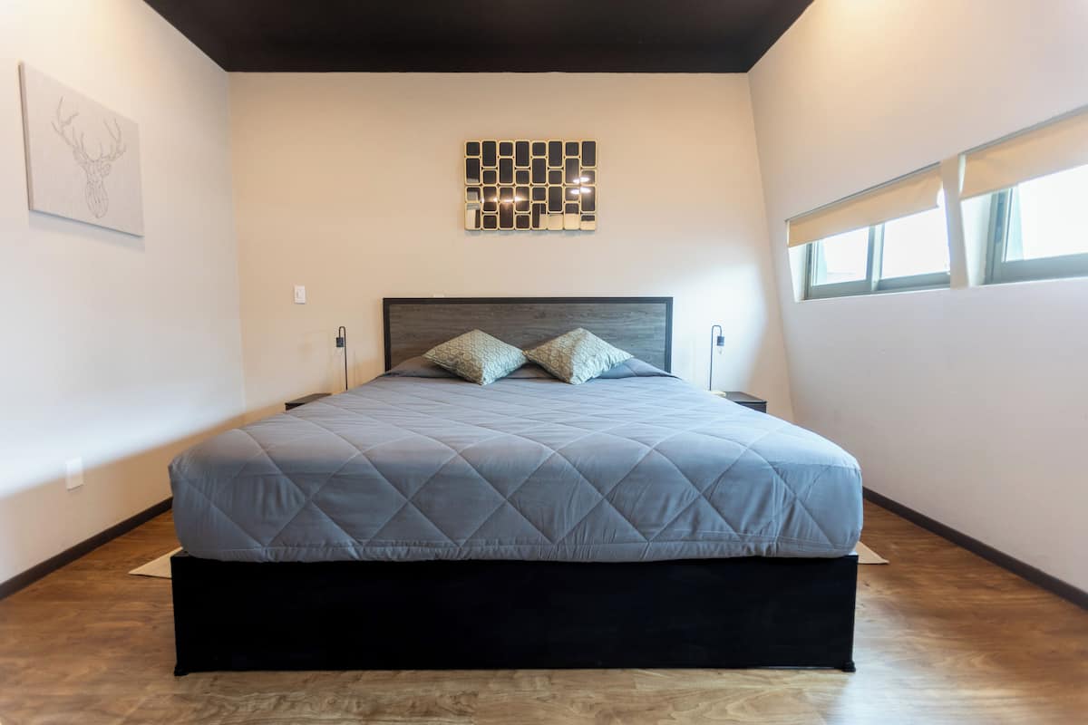 Comfort Apartment F505 | 2 bedrooms, Egyptian cotton sheets, premium bedding, down duvets