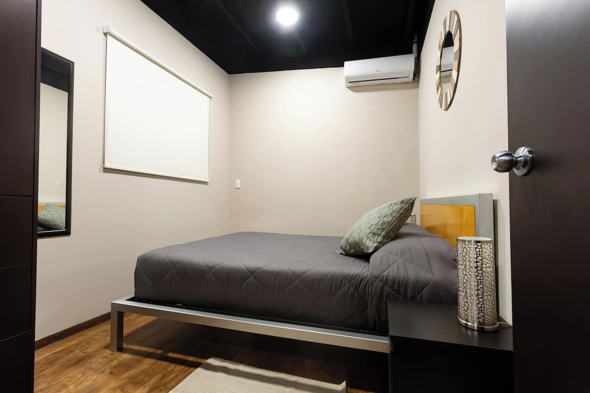 Comfort Apartment F504 | 2 bedrooms, Egyptian cotton sheets, premium bedding, down duvets