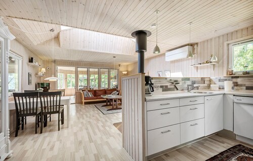 4 bedroom beautiful home in Skjern