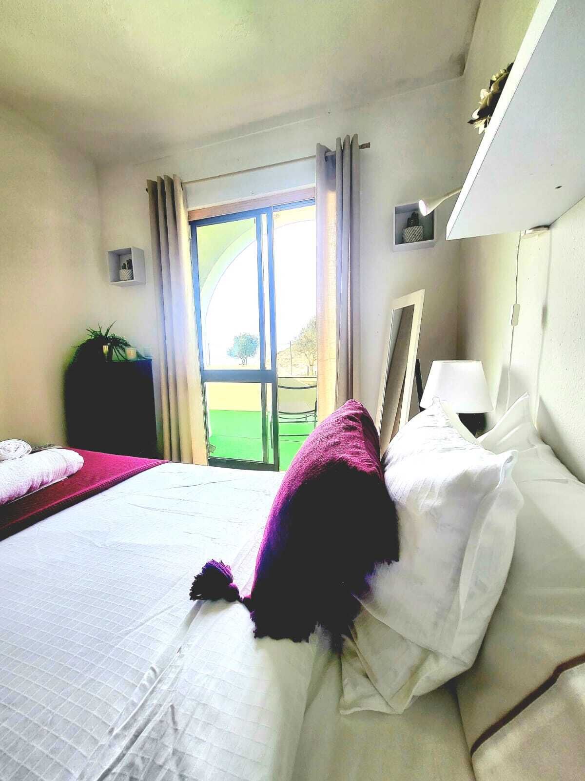 2 bedrooms, iron/ironing board, travel crib, WiFi (free)
