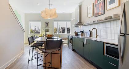 The Conway 5 BR Buyout w/ Deck in Music City