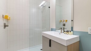 House (5 Bedrooms) | Interior - Conway Buyout - 2 Units by Avantstay Sleeps 14 (Nashville)