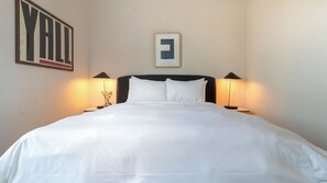House (4 Bedrooms) | Interior - Conway Buyout - 3 Units by Avantstay Sleeps 12 (Nashville)