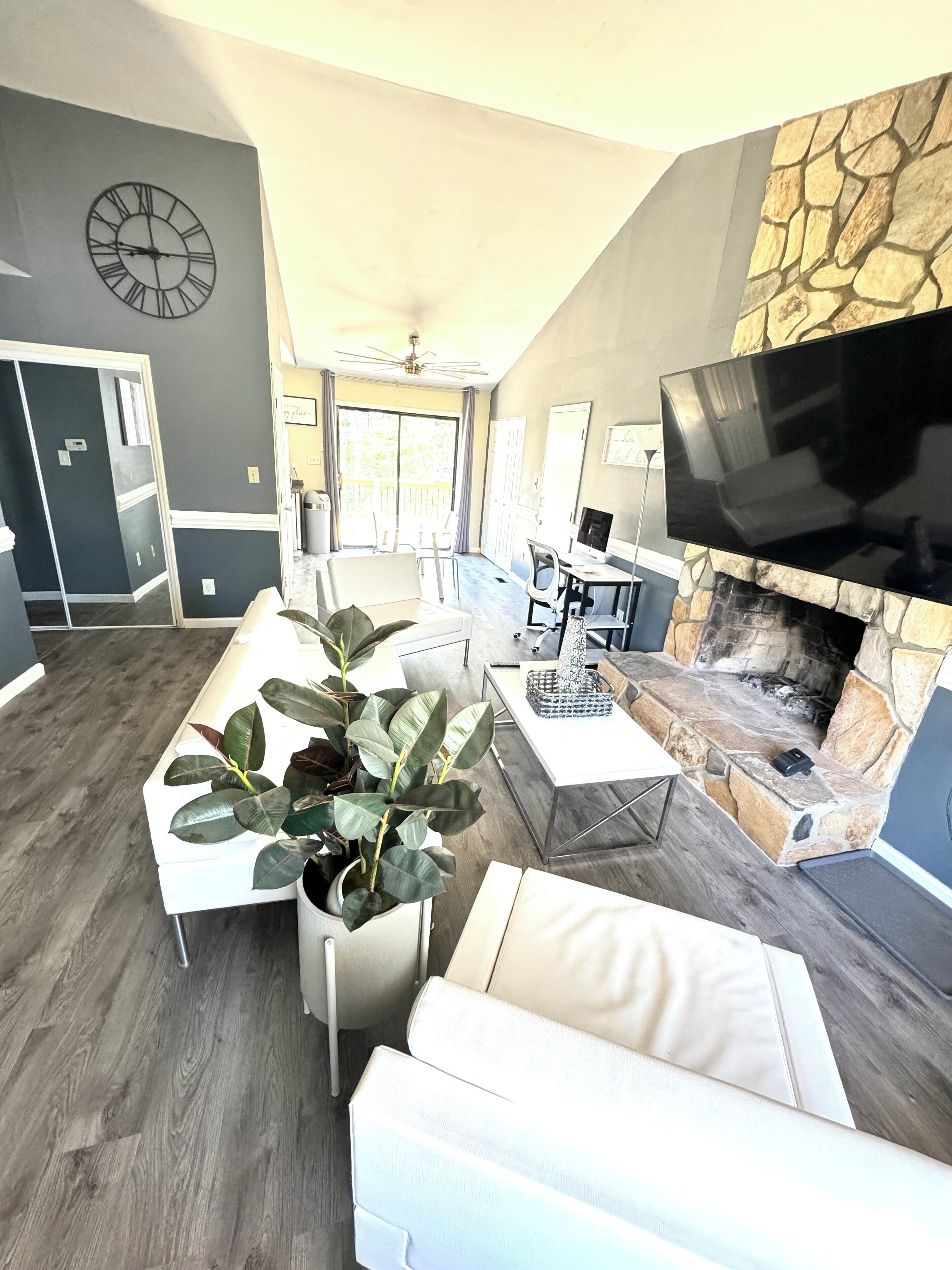 Älytelevisio, tietokoneen näyttö