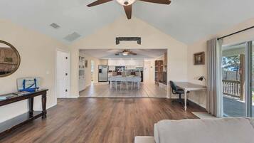 TV, fireplace, offices