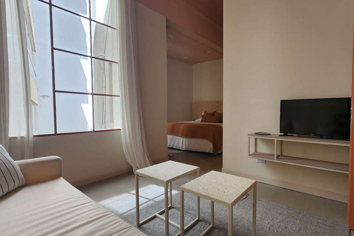 Premium bedding, down comforters, minibar, in-room safe