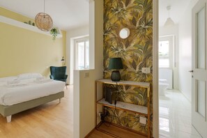 Ferros/tábuas de passar roupa, Wi-Fi, roupa de cama