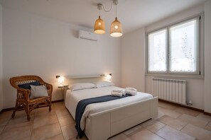 3 Schlafzimmer, Bügeleisen/Bügelbrett, WLAN, Bettwäsche