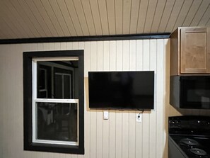 Interior - Beautiful new cabins mile off Blue Ridge Parkway in Montebello, VA (Montebello)