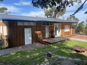 Exterior - The Dunes *Beachfront* Lake Tyers Beach (Lake Tyers Beach)