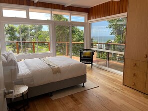 4 habitaciones, escritorio, tabla de planchar con plancha y wifi gratis 