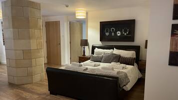 2 chambres, fer et planche Ă repasser, Wi-Fi gratuit, draps fournis