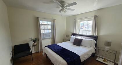 Cozy 1Bed/1Bath unit, Pets OK, Close to ProMedica, UT.