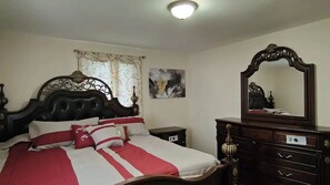 3 bedrooms, free WiFi, bed sheets