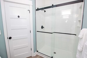 Shower, towels