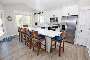 Fridge, microwave, oven, stovetop - Oceanside, Comm Pool! Lighthouse Views! Close to beach, BC18B, Oh Whale (Corolla)