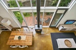 52-inch Smart TV with premium TV channels, fireplace, Netflix - Terrace Lofts Apartments (Ocean Grove)