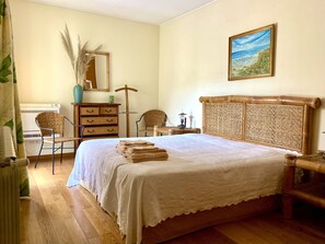 3 soverom, strykejern/-brett, wi-fi og sengetøy