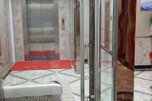 Unclassified image, 5 of 10, button - Tongling Baihui Business Hotel (Tongling)