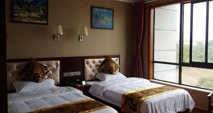 Tongling Baihui Business Hotel