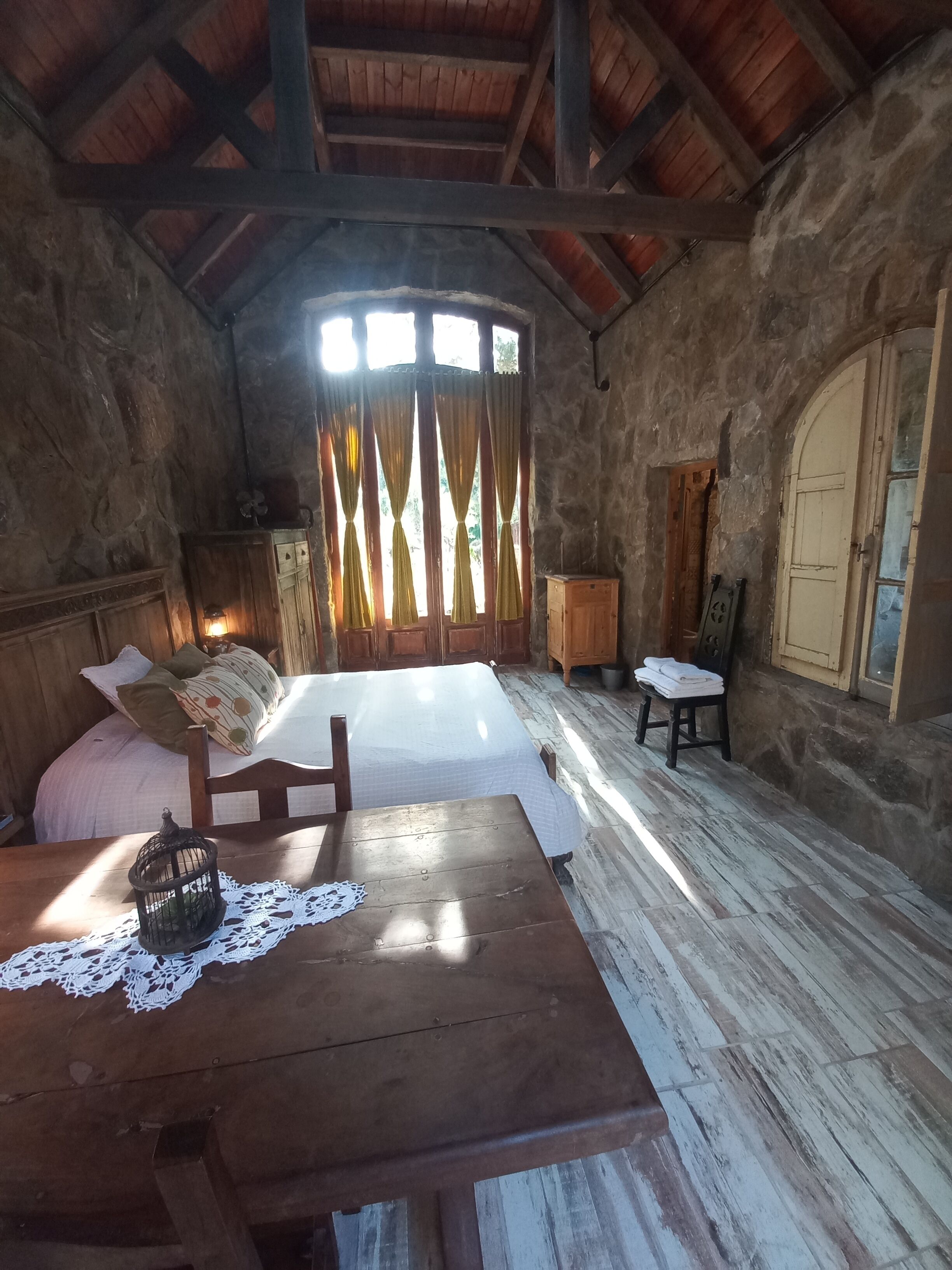 Wifi gratuïta i roba de llit 