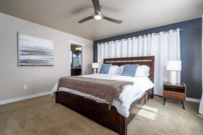 4 bedrooms, WiFi, bed sheets - Elegance: Your Urban Retreat in Salt Lake City

 (South Salt Lake)