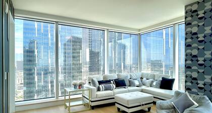 Luxurious 1 BR Condo in the heart of Downtown LA - 2 min. walk to Crypto Stadium