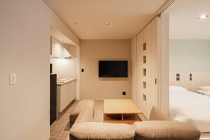 Basic Triple Room | Free WiFi, bed sheets