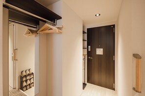 Basic Triple Room | Free WiFi, bed sheets - HOTEL SHUTEC (Kagoshima)