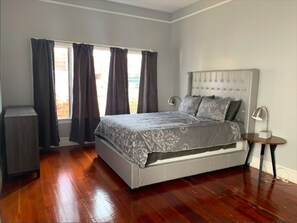 1 bedroom, desk, iron/ironing board, WiFi