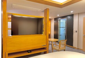 Caja de seguridad en la habitación y wifi gratis 