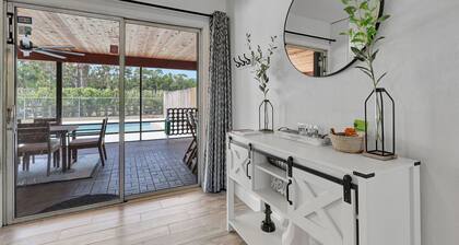 4 BR Luxurious Equestrian Pool Home on 2 Acres