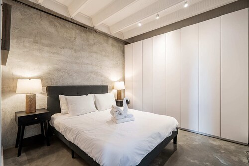 Beautiful Unit in Downtown Vancouver