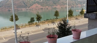 Jinyuan Hotel, Lijiang
