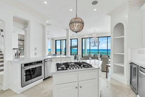 Fridge, microwave, oven, stovetop - Villa Mareblu - Beachfront Home with Huge Deck & Beach Access (Destin)