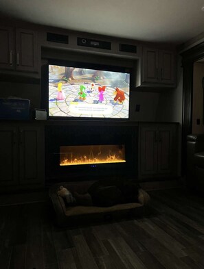 Interior - Organic Farm Retreat Minutes from Hudson/Lake Taghkanic. Family & Dog Friendly!  (Elizaville)