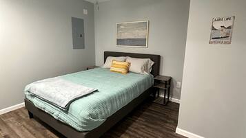 2 bedrooms, WiFi, bed sheets