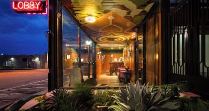 Hotel Herringbone
