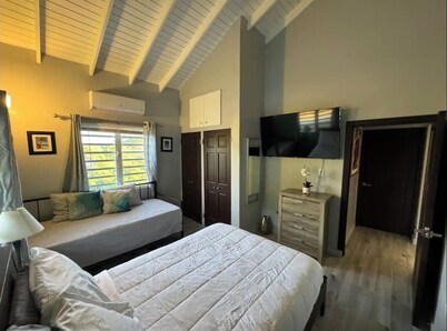 2Bd Apartment on Main Rd - Ernie’s Place 2N