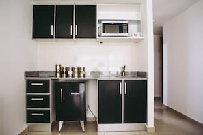 Studio, Mountain View (Amundsen) | Private kitchen