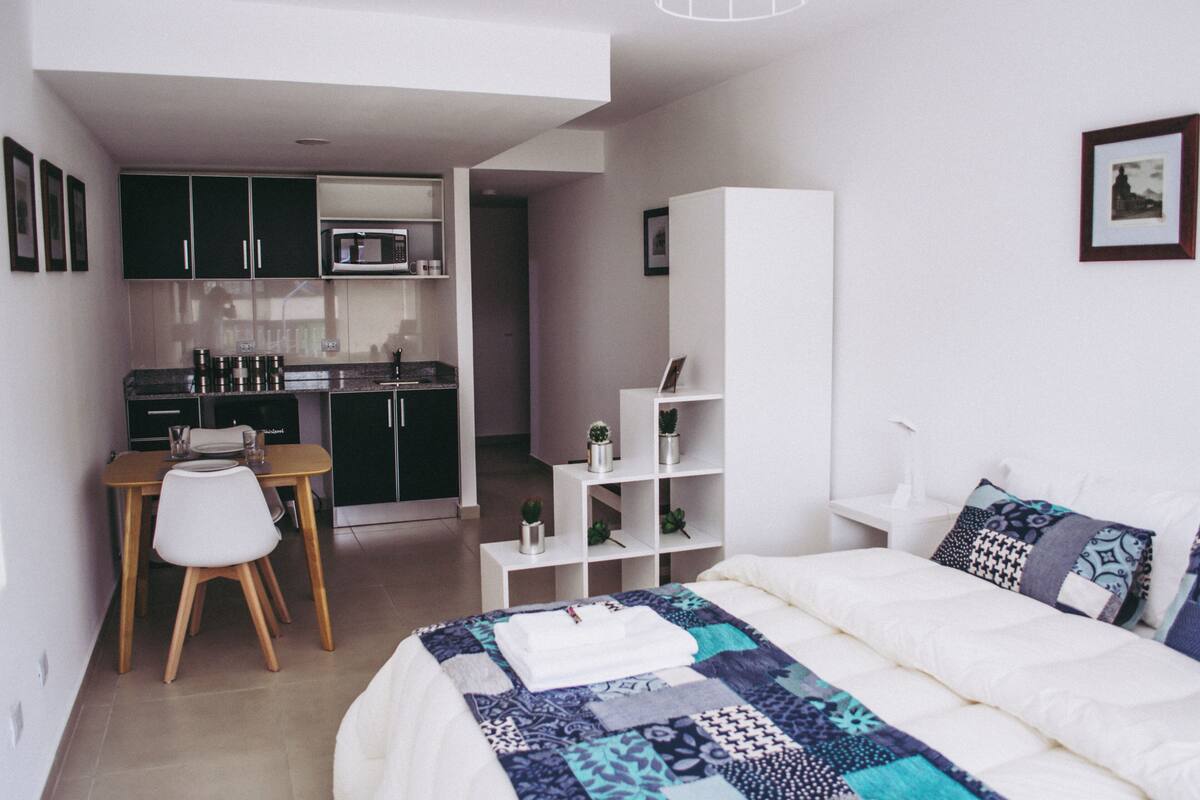 สตูดิโอ, วิวภูเขา (Amundsen) | เครื่องนอนระดับพรีเมียม, ผ้านวมขนเป็ด, เตียงพร้อมฟูกเสริมที่นอน